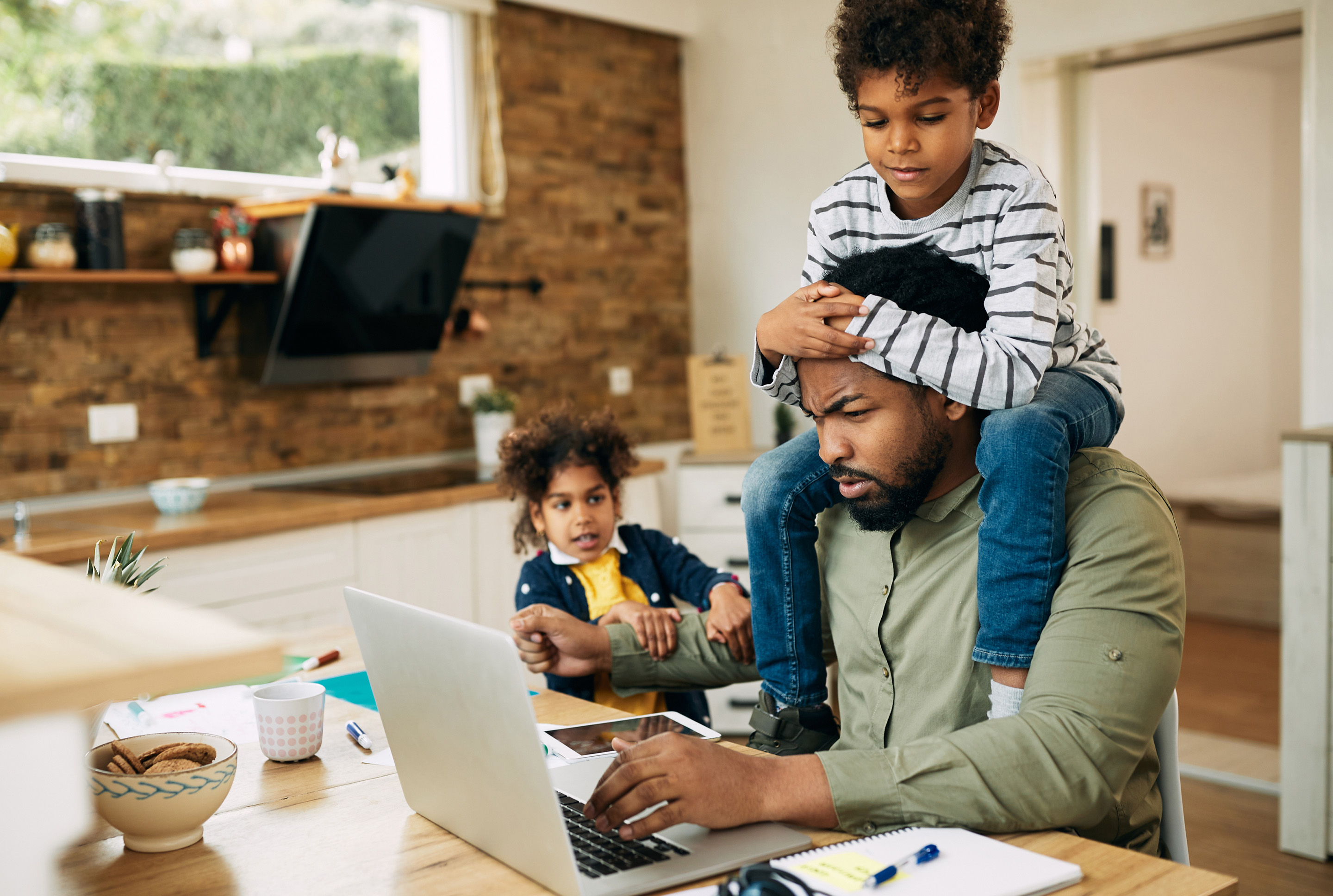 dad with kids